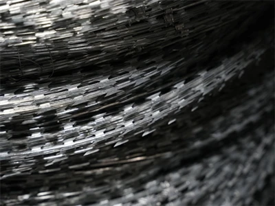 Ym mha osodiadau y defnyddir Razor Barbed Wire?